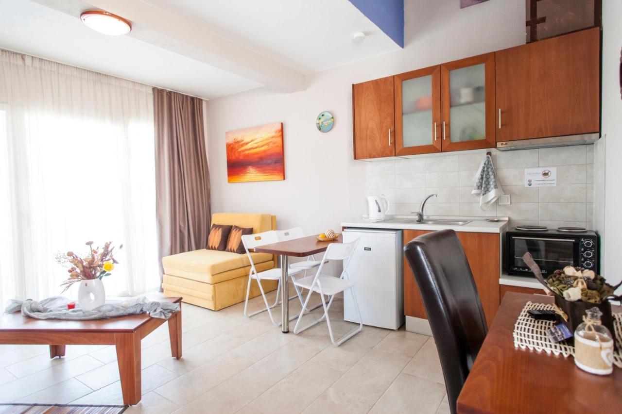 Erosaria Suites Nikiti  Zewnętrze zdjęcie